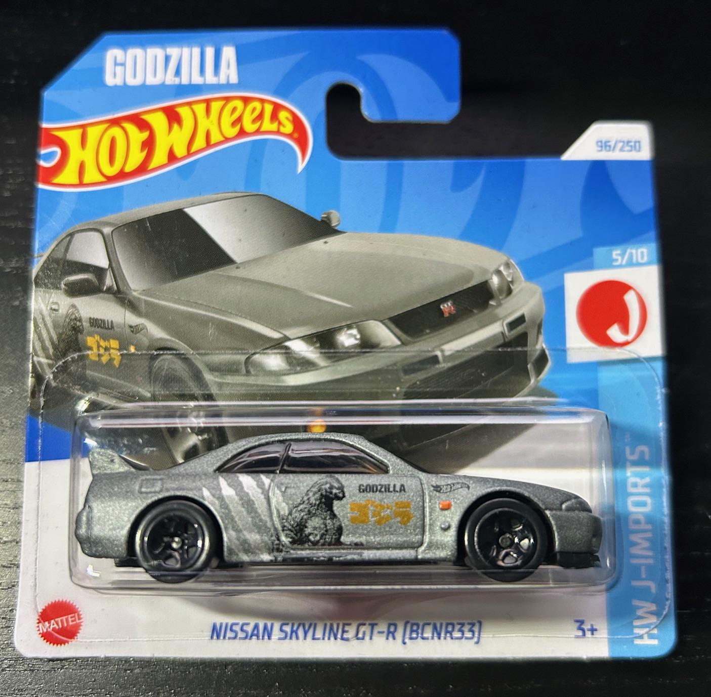 Hot Wheels Nissan Skyline GT-R R33-matte Grey With Black Wheels
