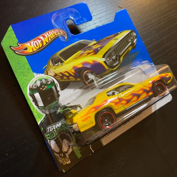Hot Wheels 2012 HW Premiere 6/50 - '71 Plymouth Road Runner - Édition 6/247