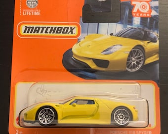 Matchbox Porsche 918 Spyder-Yellow With Black Interior-Short Card-Hard to Find Collector Miniature Model 1/64