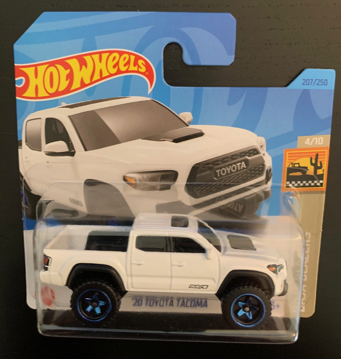 Hot Wheels 2020 Toyota Tacoma-white With Black Interior- Short