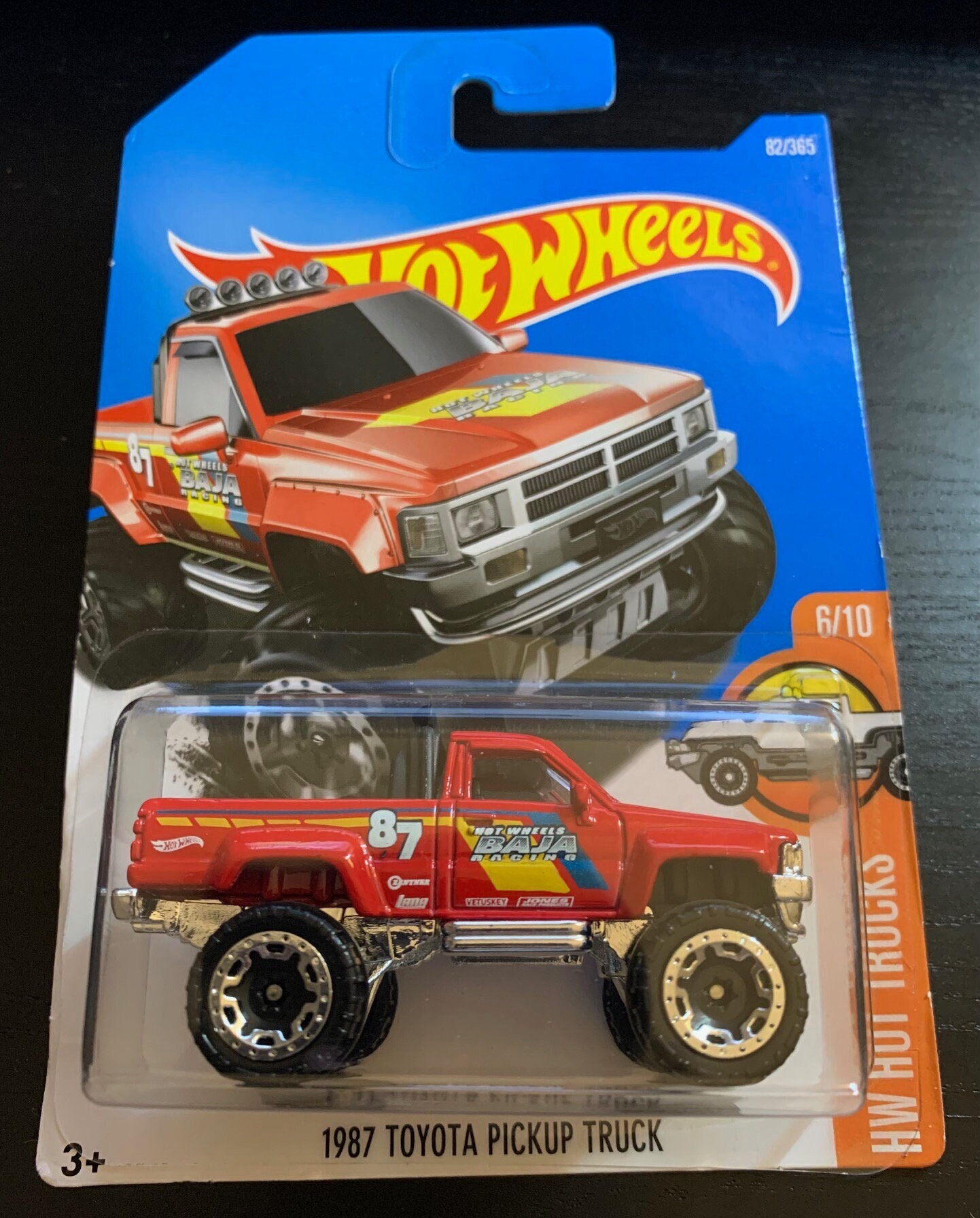 Hot Wheels 1987 Toyota Pickup Truck Red With Black Interior-long Card ...