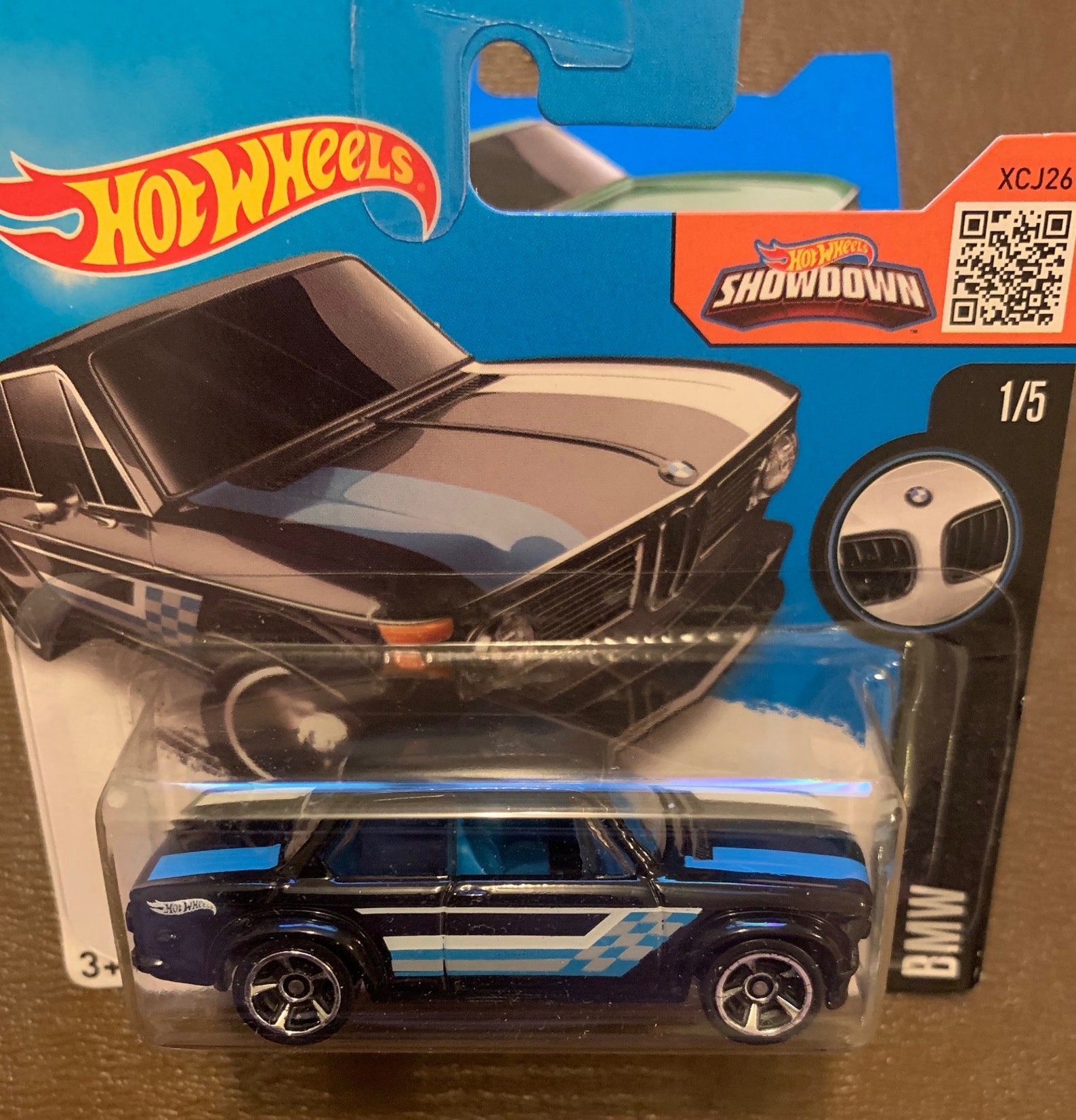 Hot Wheels BMW 2002-black With Blue Interior-2016 BMW -hard to Find ...