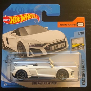 Hot Wheels 2019 Audi R8 Spyder-Factory Fresh-White-Hard to Find Collector Miniature Model 1/64