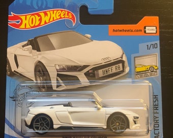 Matchbox 1/64 Audi R8 & Toyota 4Runner Pack of 2 Super Chase