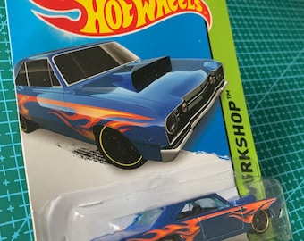 ホット ウィール 1968 ダッジ ダート - ブルーとオレンジの炎 - 2015