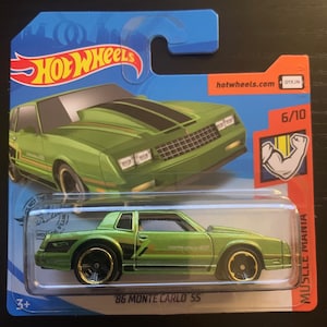 ホットウィール 1986 モンテカルロ SS-グリーン-マッスルマニア-入手困難なコレクター向けミニチュアモデル 1/64