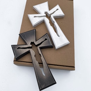 Holzkreuz für die Wand, geschnitzte bemalte dekorative Kreuze Weiß und Schwarz, Kruzifix-Wandkreuz für Zuhause