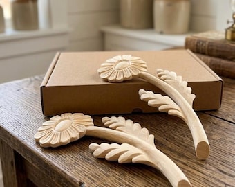 Daisy Wooden Small, Hand Carved Spring Theme Wall Decor, Rustic Wood Flower Bouquet, Housewarming Gift