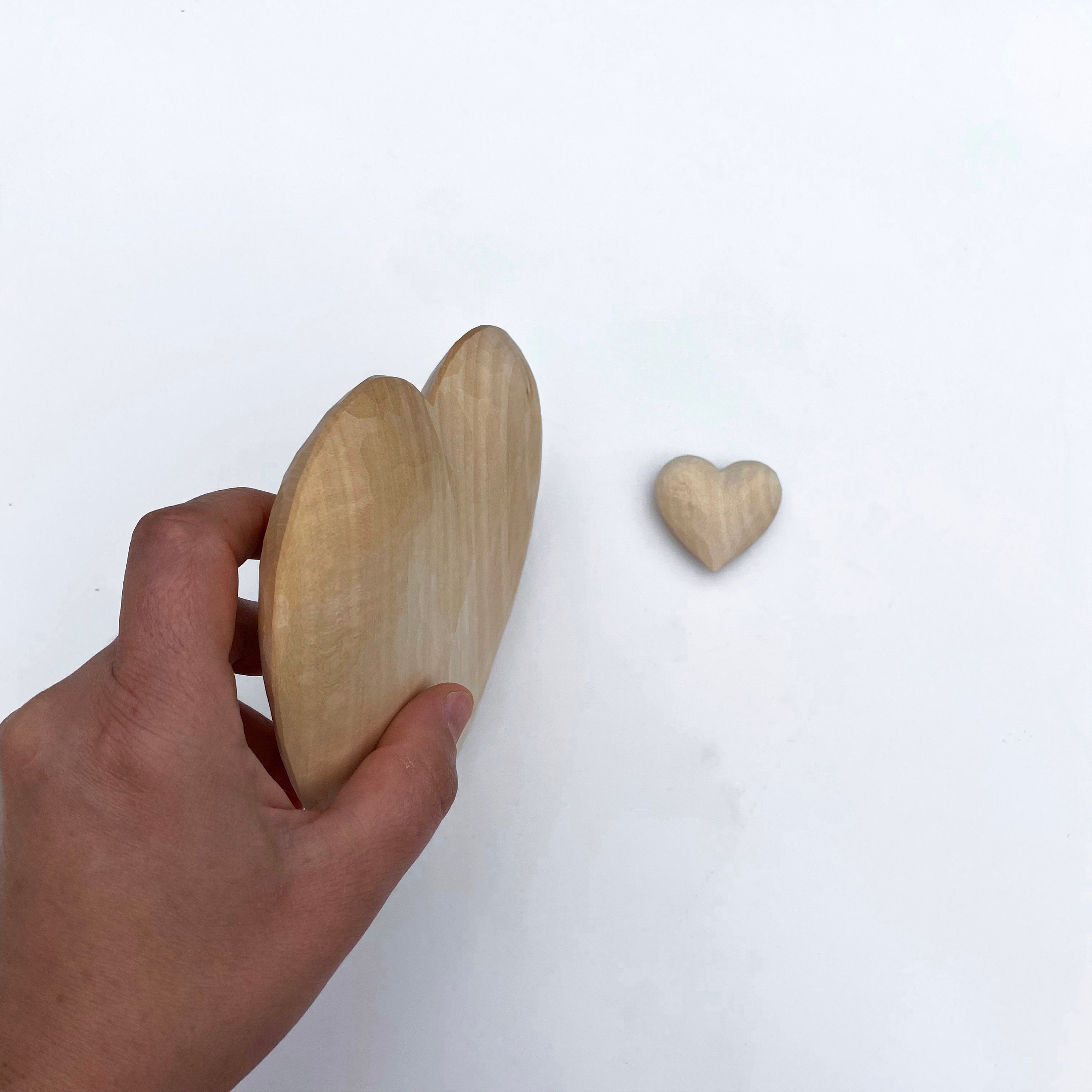 Large Wooden Heart, Hand Carved Heart, Heart Unfinished, Valentine Wood  Craft, 3d Wood Heart, Wood Girlfriend Gift, Heart Table Decor 