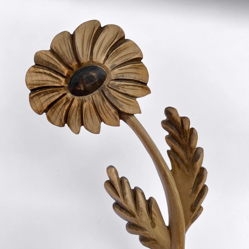 Wooden Daisy Carved Wood Flower Flower Wall Wood Flowers Etsy