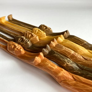 Rückenkratzer, Holzrückenmassage, Rückenkratzer Lustig, Holzkörperkratzer, Holzschulter, Holzgeschenk für ihn, Lustiges Wohndekor