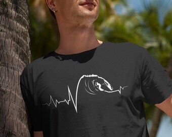 Surfer Surfing Idea regalo tavola da surf hearbeat ecg Maglietta