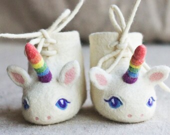 Rainbow unicorn wool baby booties. Unicorn slippers for newborn baby. TO ORDER