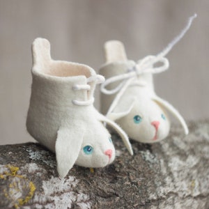 White bunny felt boots for baby, Rabbits baby shoes with lace, Boiled wool baby booties image 1