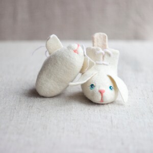 White bunny felt boots for baby, Rabbits baby shoes with lace, Boiled wool baby booties image 6