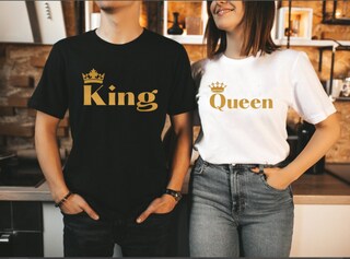 T-Shirt Partnerlook Fun King Queen Per Coppie - Magliette In Cotone 100% Con Stampe Di Qualità - Regalo Originale Per Lui E Lei