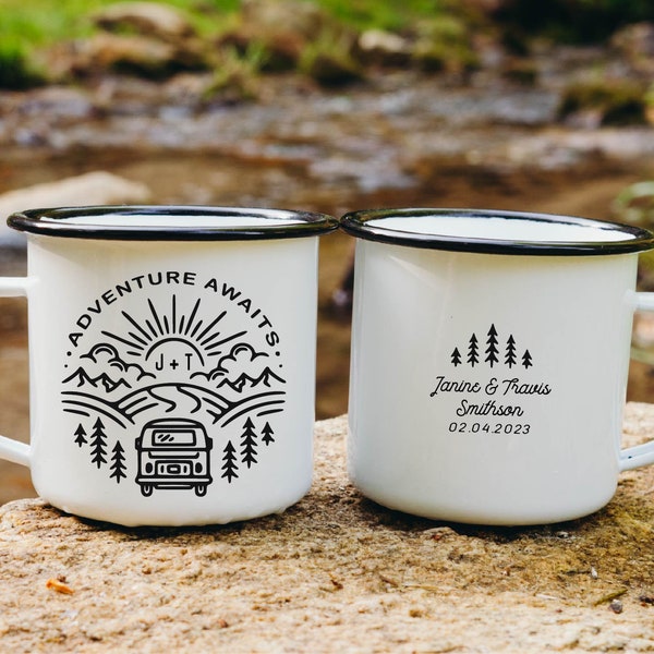 Mug de camping de mariage personnalisé, montagnes de l'aventure Mr Mrs couples, tasses de feu de camp, cadeau de mariage de fiançailles pour fiancé et fiancés