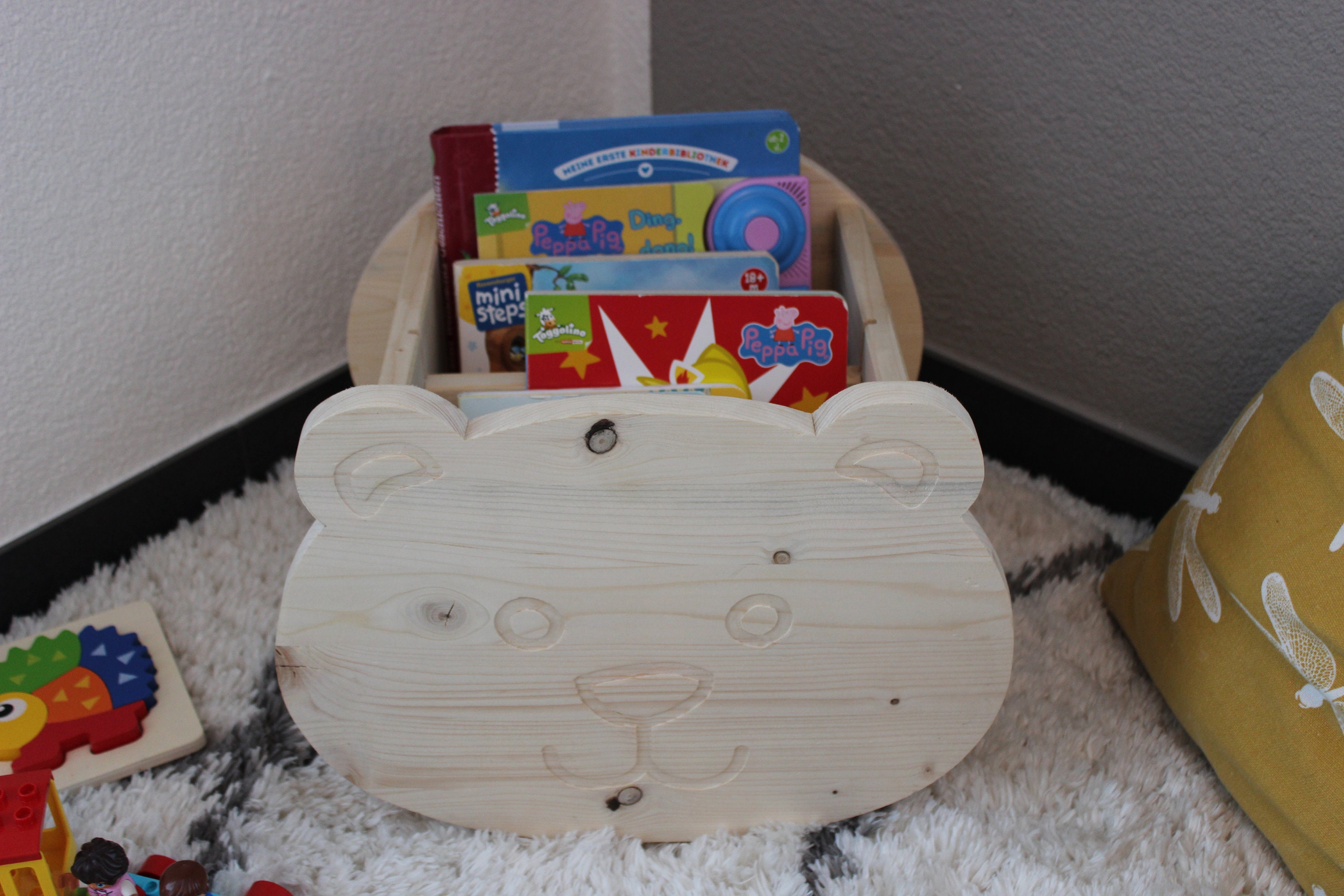 Bücherkiste / Bücherbox oder Spielzeugkiste aus Holz Bruno | Etsy