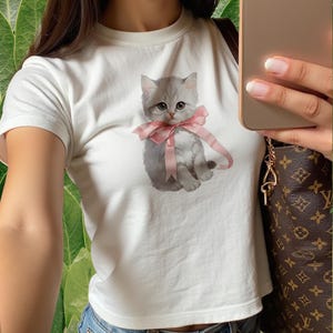 Coquette kitty baby tee, Kitten crop top, girls cropped tshirt, trendy apparel, cute cat top, y2k kitten crop top, kitten baby tee