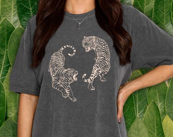 Tiger Vintage Comfort Colors® T-Shirt | Retro Graphic Tee, Washed Oversized Shirt, Unisex Animal Print Top, Aesthetic Casual Streetwear