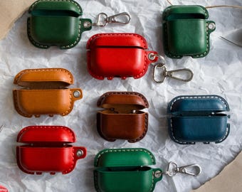 Leather carabiner airpods case, airpod pro 2 case, airpods for 3 and 4 cases, airpod holder, leather accessories gift, airpods accessories