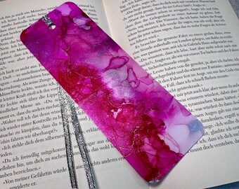 Alcohol inks bookmark in pink with silver accents