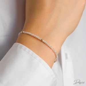 Moonstone gemstone bracelet with 18k gold-plated details, healing stone bracelet, moonstone bracelet, personalized bracelet