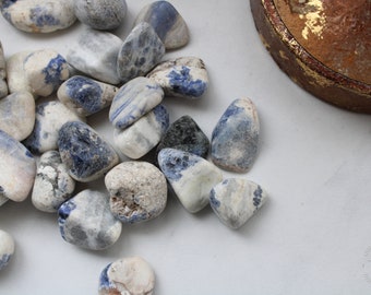 Details about   1 inch SUNSET SODALITE natural healing crystal stone Ethically Sourced,Namibia 