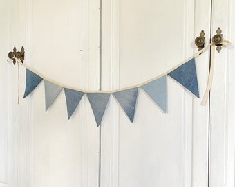 Wimpelkette aus Denim, blaue Stoffgirlande, Dreiecksgirlande aus Baumwolle, Wimpelkette für Babypartys, blaue Stoffgirlande in gewünschter Länge