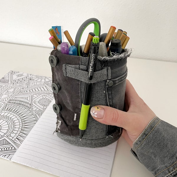 PENSIL ORGANIZER CUP, Upcycled Pensil Can, School Supplies Organizer, Pen and Pencil Pot for Desk, Pencil Holder for Desk, Gift for Teacher