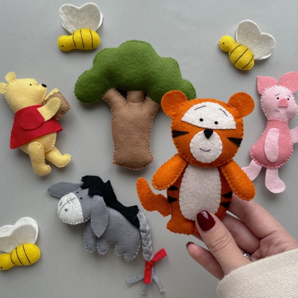 Winnie the Pooh felt Pattern, Set of 5 PDF plushie pattern, pooh bear and friends piglet Wallpapers bee Eeyore ass,Baby mobile pattern, DIY