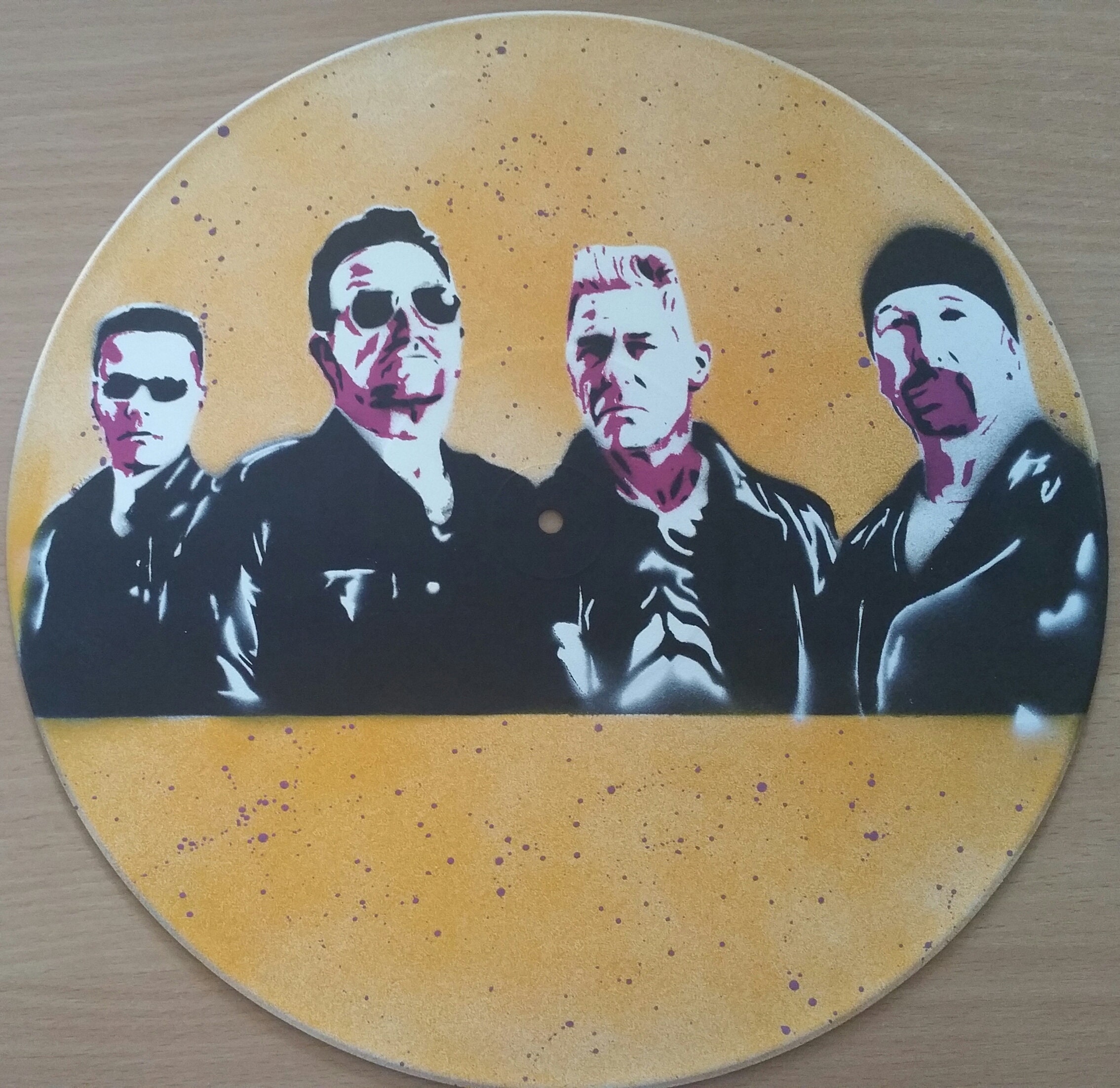 U2 - Peinture sur Vinyle 33 Tours Spray Vinyl Record Art