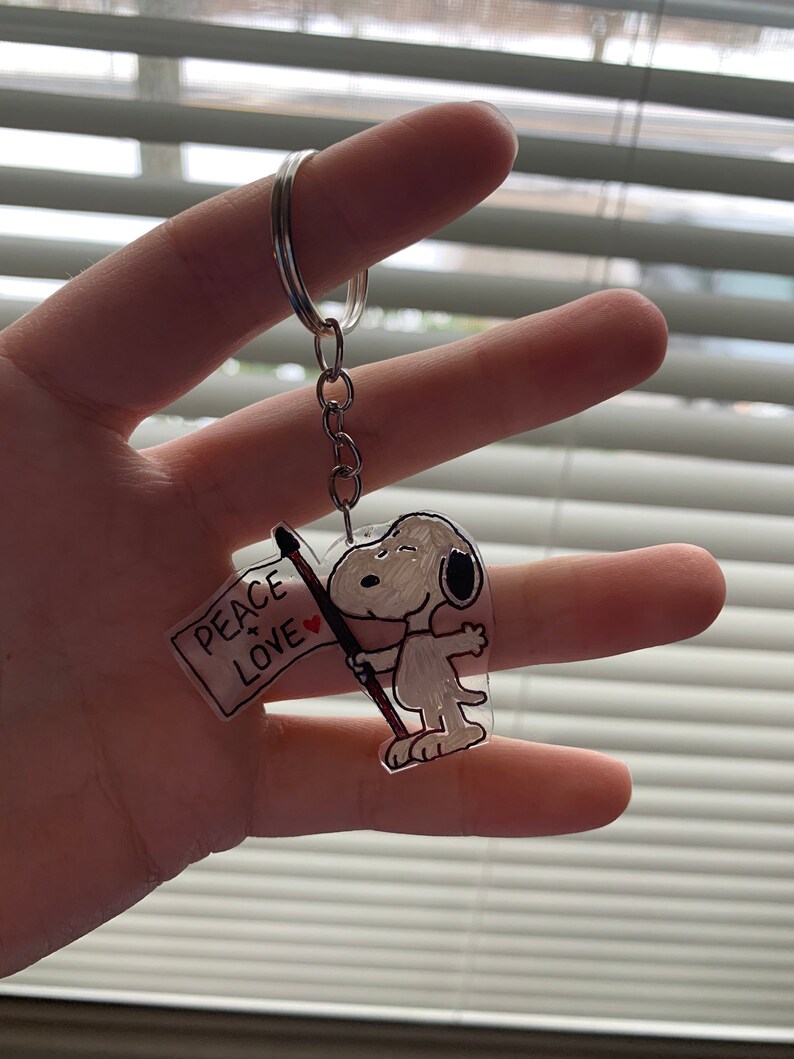 Peace /& Love Snoopy Keychain