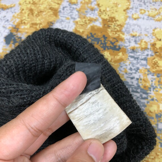 Vintage Unknown Minimalist Beanie Hat Knitted Cro… - image 7