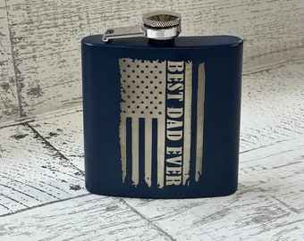 Frasco grabado con láser de bandera desgastada rústica: el mejor regalo para papá