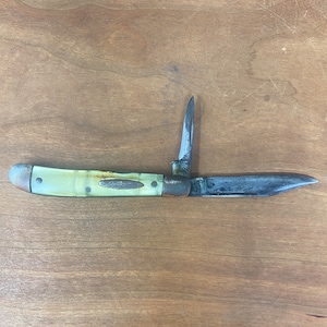 Vintage pocket knife, Ulster #183p, pearl handle pocket knife, 2 blade pocket knife , vintage folding knife, gift for him, gift for dad