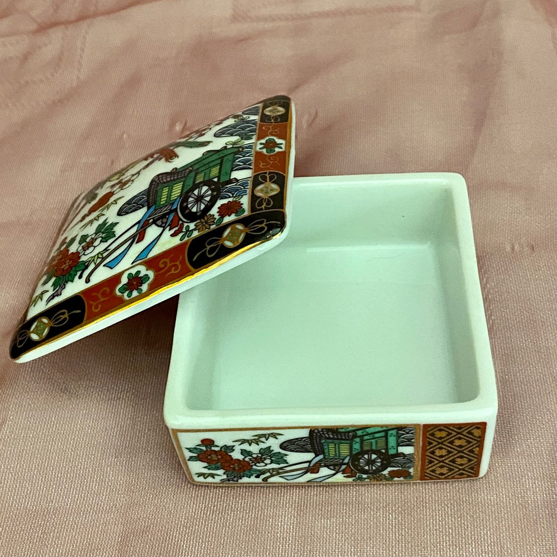 Imari porcelain trinket box with lid Heritage Mint Japan Etsy