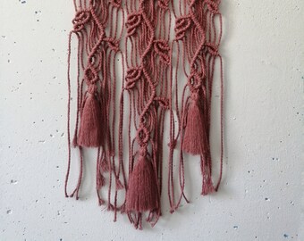 Colgante de pared de macramé rojo Colgante de pared tejido Cuerda arte de pared macrame hecho a mano