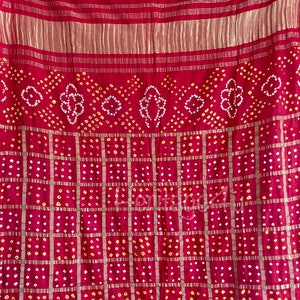 Red Bandhej Garchola / Lagdi Dupatta