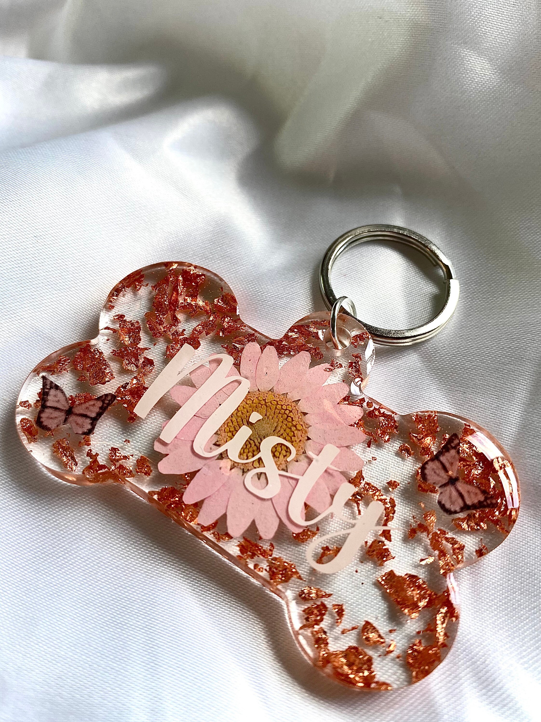 Personalised floral resin dog tag | Etsy