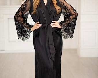 Black robe long with lace Gothic bridal robe Getting Ready Outfit