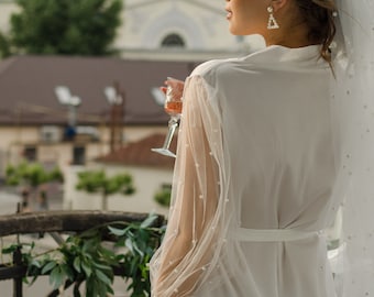 Pearl bridal robe for wedding morning