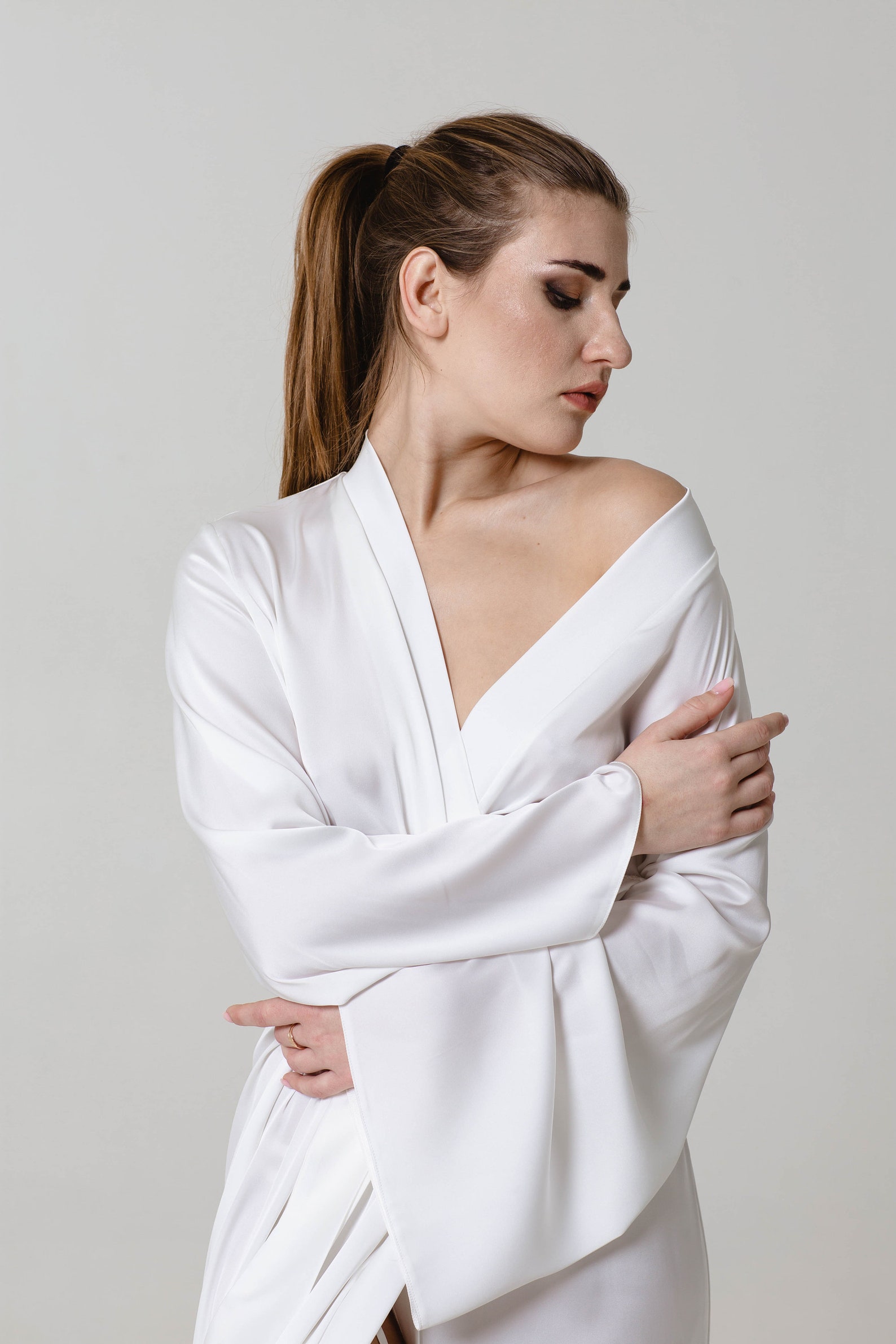 White Bridal robe for bride Bridesmaid silk robe wedding day Etsy