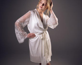 White short robe with lace Bridal get ready outfit Bride robe for wedding day