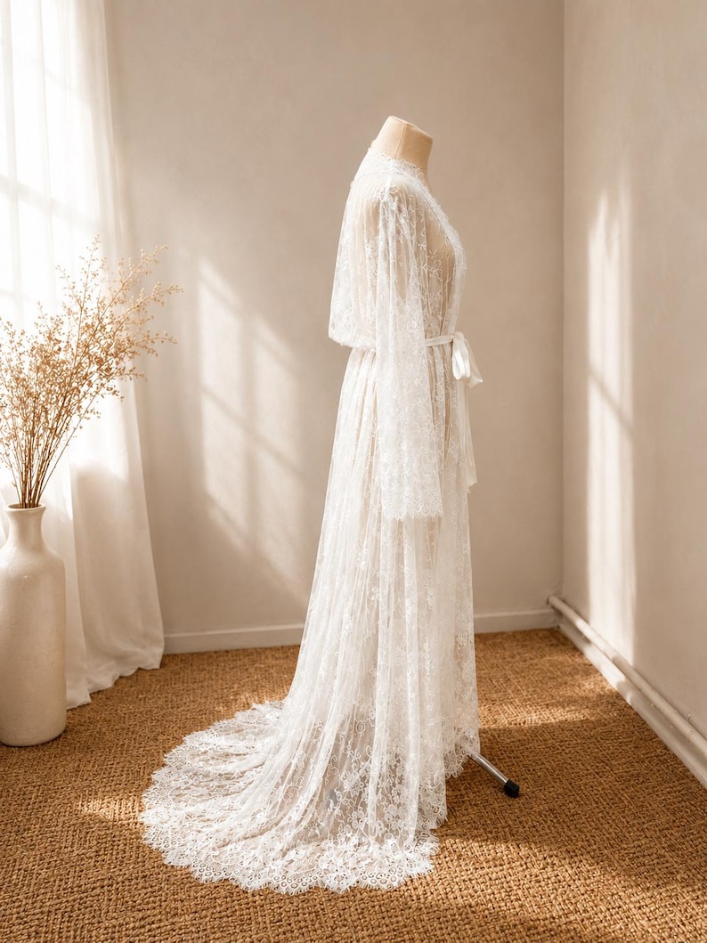 Bridal lace robe for wedding morning and bridal boudoir photos