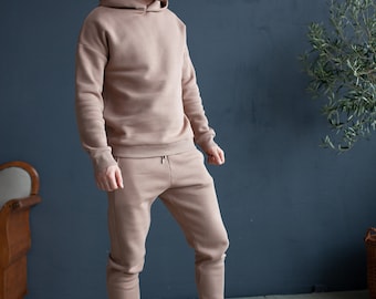 Light brown casual man's/woman's jumper and trousers set