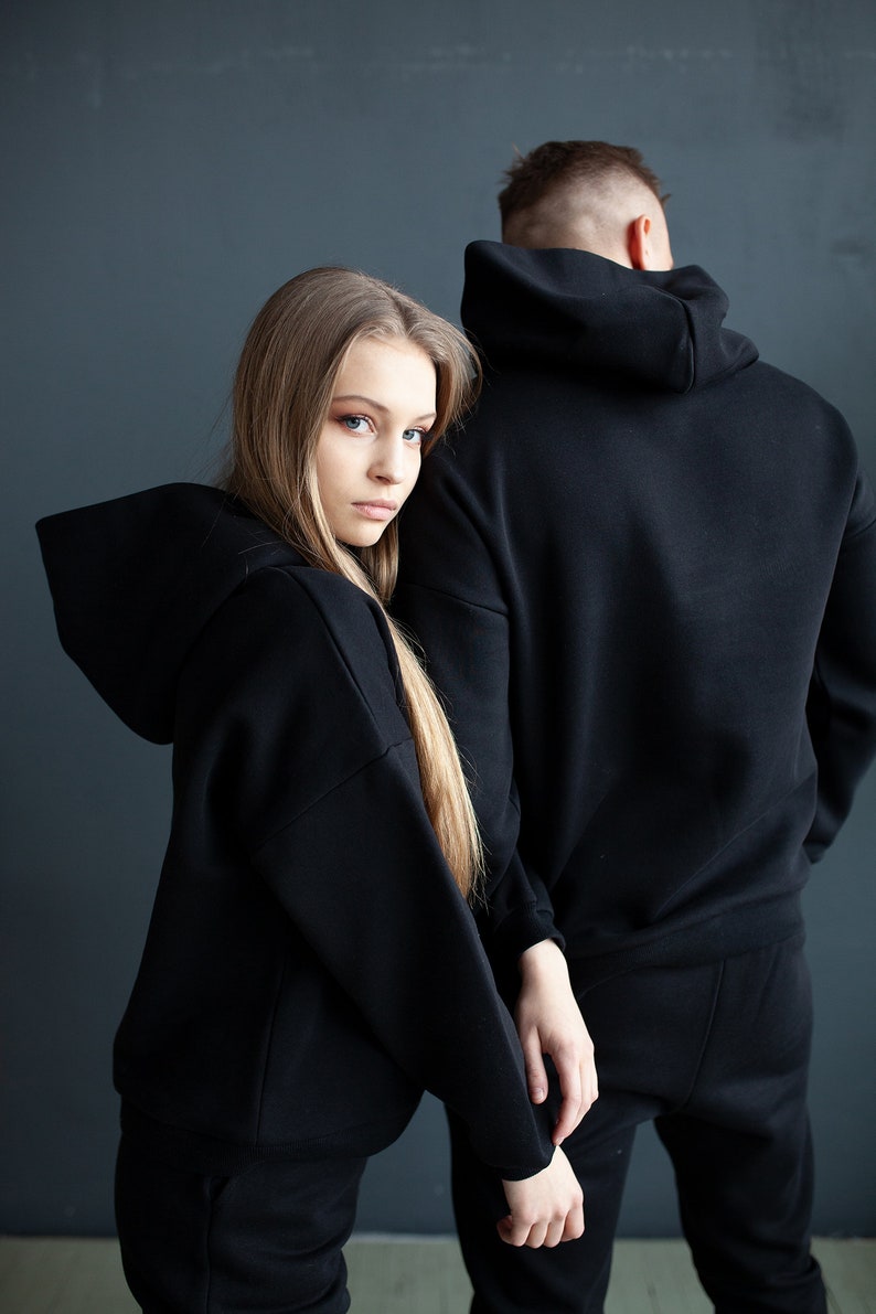 Black casual man's/woman's jumper and trousers set image 4