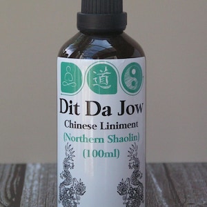 Dit Da Jow Liniment (Northern Shaolin) 100ml glass bottle with atomiser