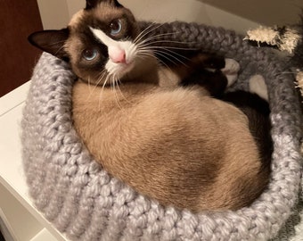 Modèle de tricot texturé pour lit de chat