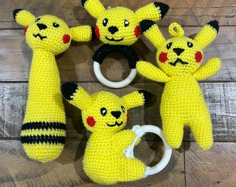 Conjunto para bebé inspirado en Pikachu: paquete de patrones de ganchillo / sonajero, juguete de confort y mordedor.